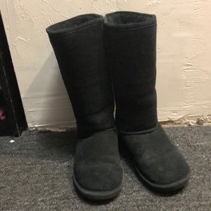 Bearpaw boots